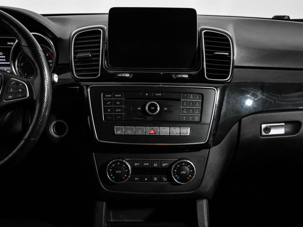 Mercedes-Benz GLE 250 d, 2016 Фото №15