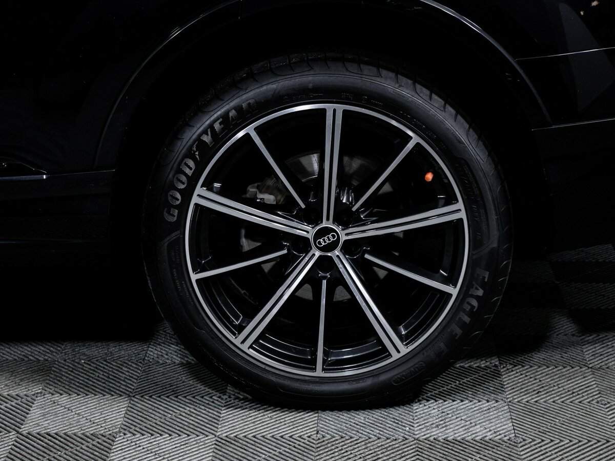 Audi Q7 45 TDI, 2021 Фото №15