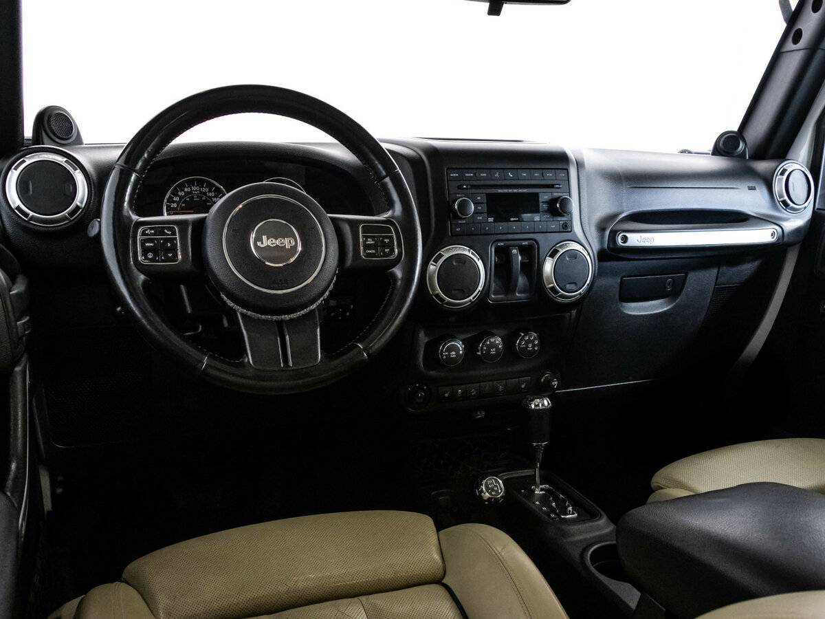 Jeep Wrangler, 2011 Фото №13