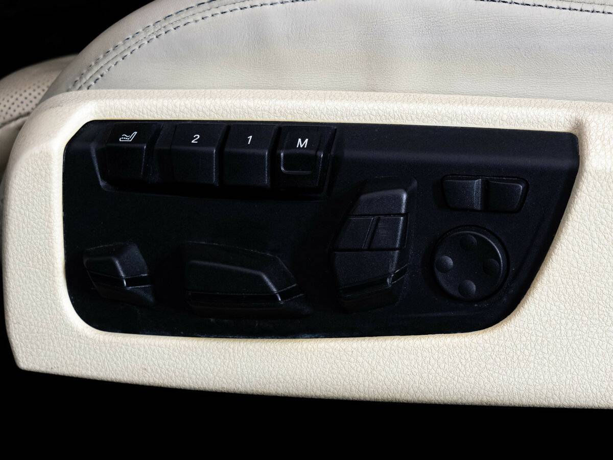 Jeep Wrangler, 2011 Фото №23