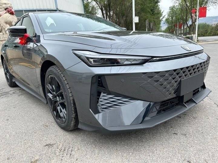 Changan UNI-V, 2025 - 100 км. | Фото №3