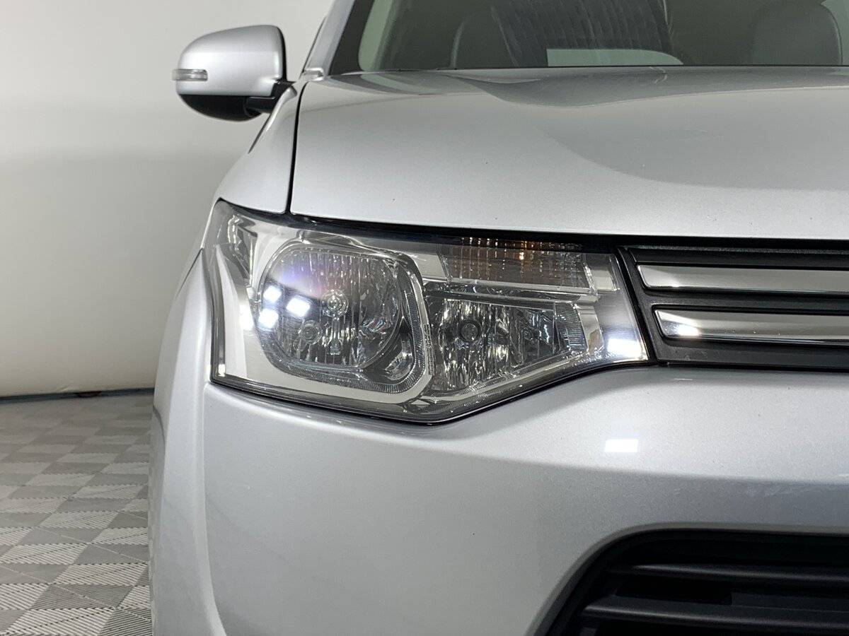 Mitsubishi Outlander, 2013 Фото №10