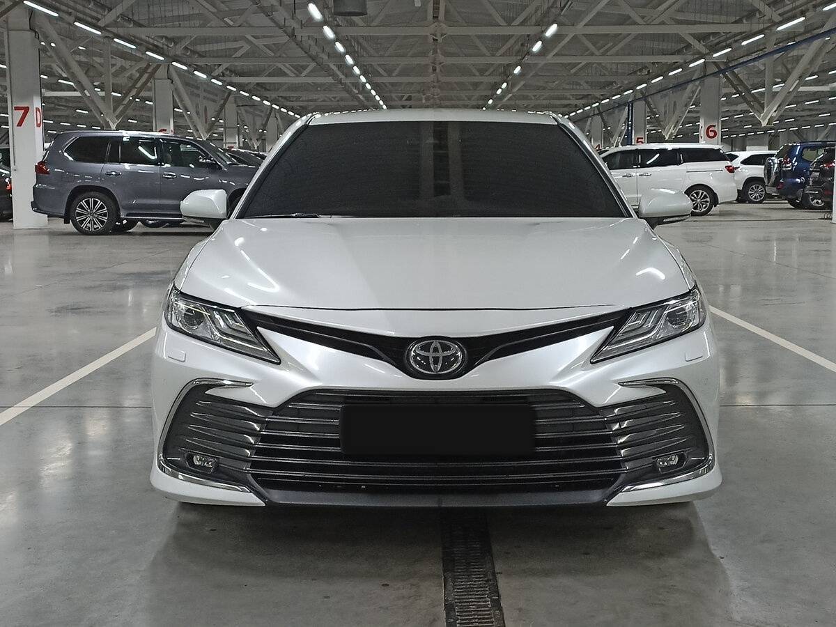 Toyota Camry, 2021 - 139 192 км. | Фото №2