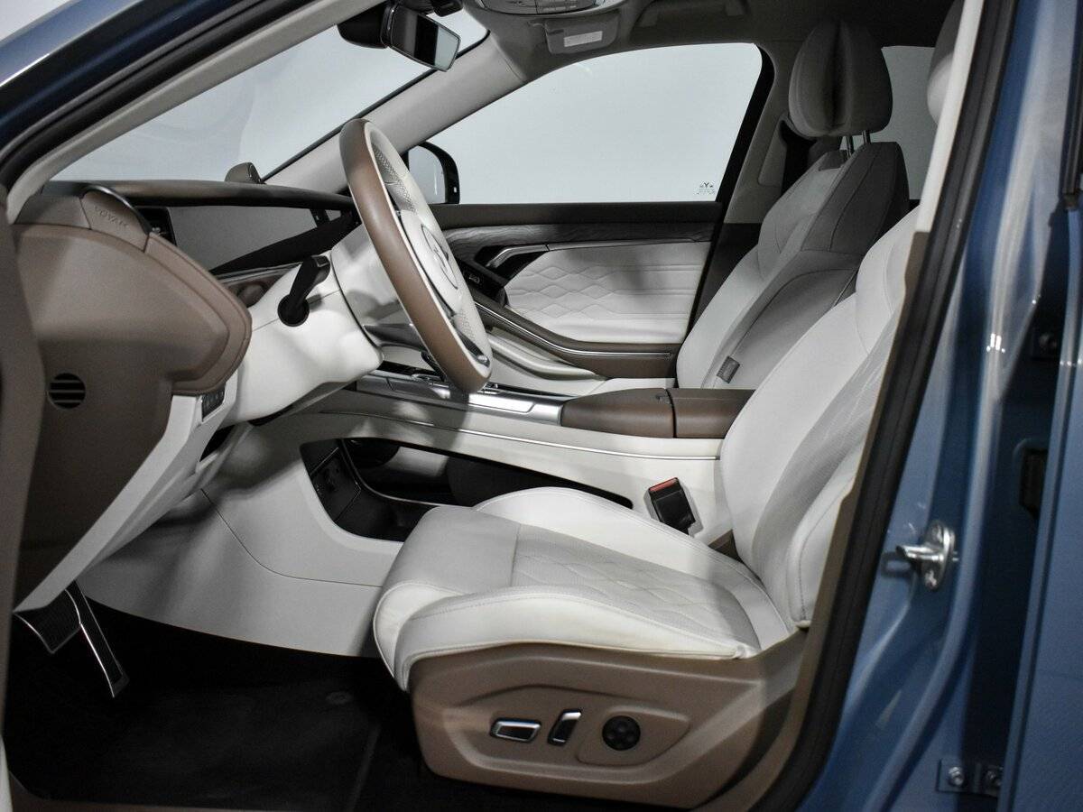 Voyah Free EVR, 2023 Фото №12