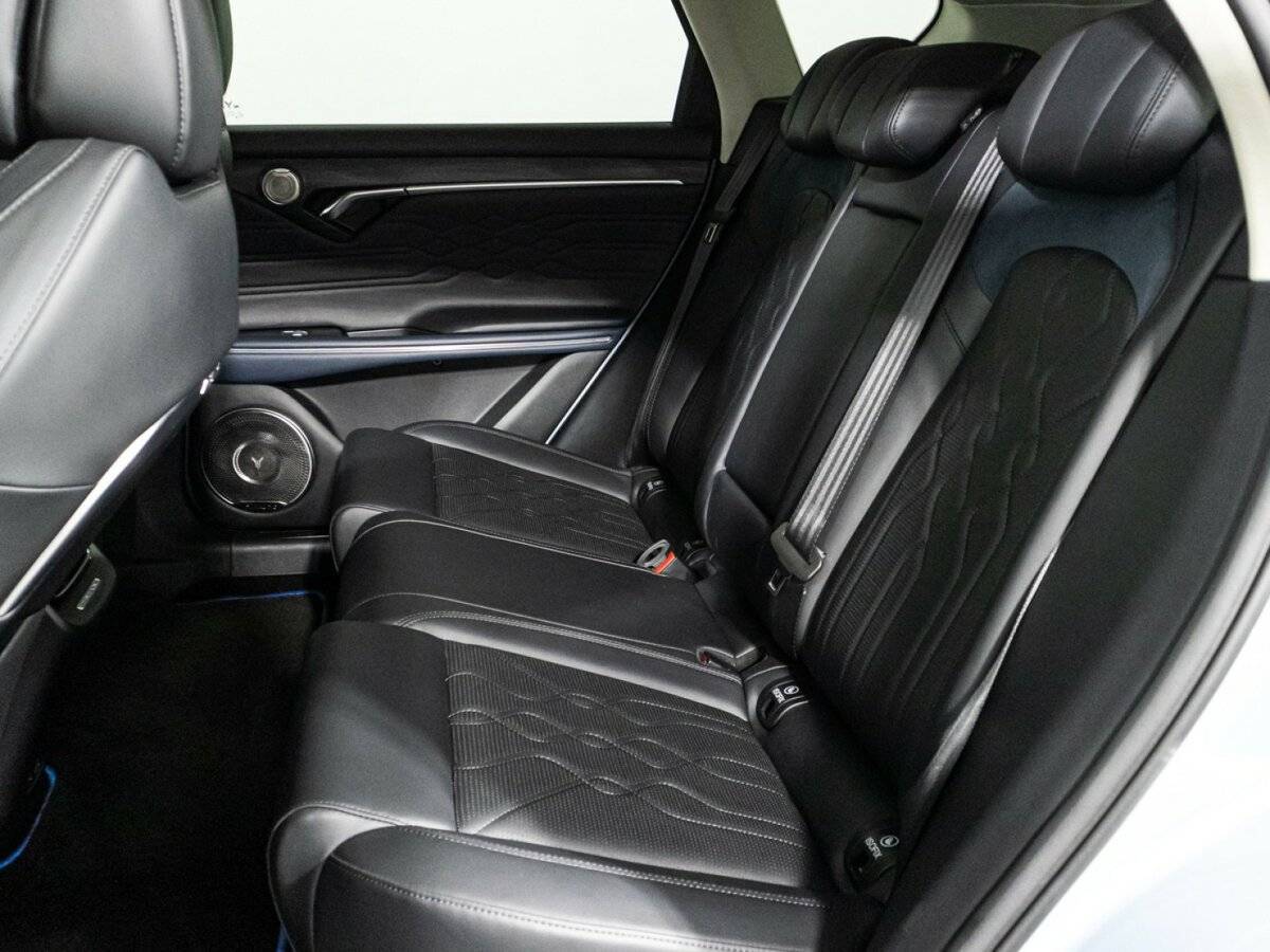 Voyah Free EVR, 2022 Фото №10