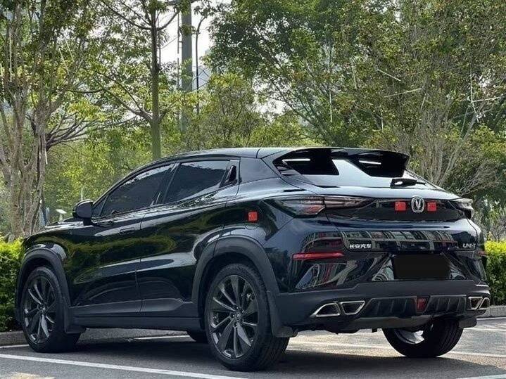 Changan UNI-T, 2022 Фото №7