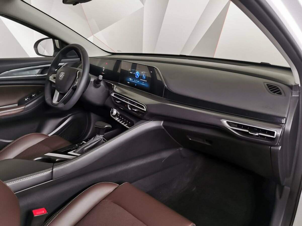 Changan Eado Plus, 2023 Фото №11