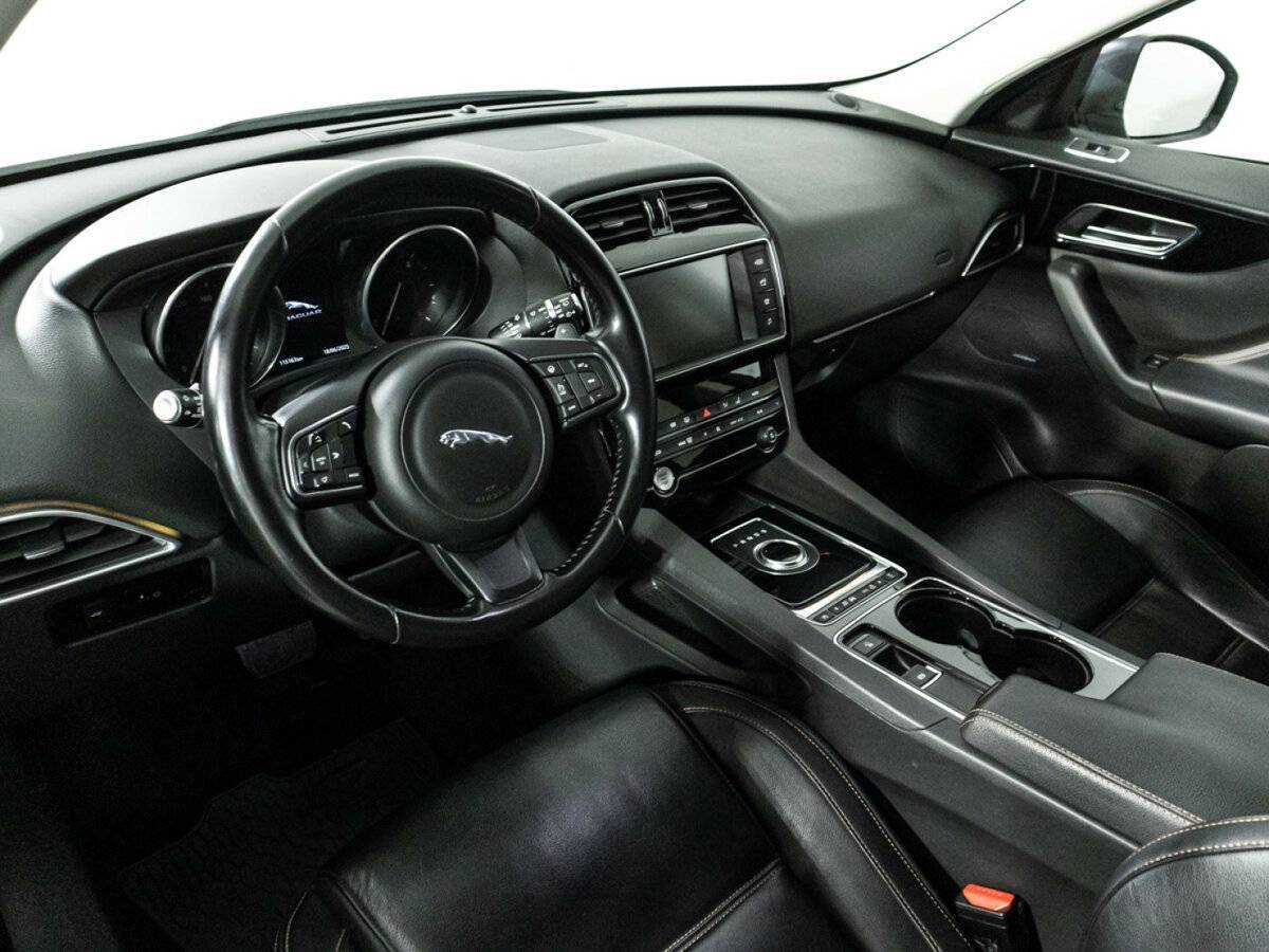 Jaguar F-Pace, 2017 Фото №11