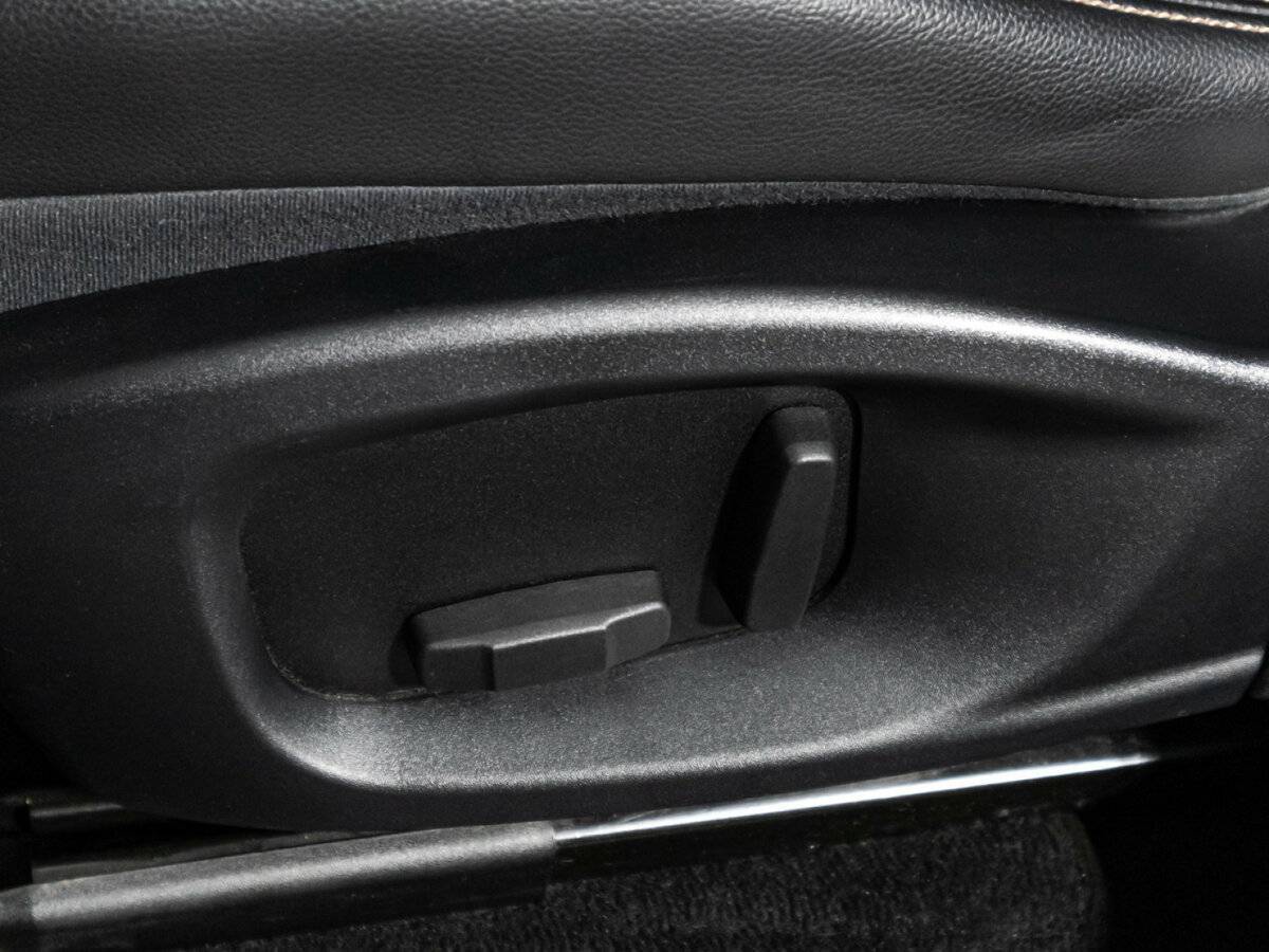 Jaguar F-Pace, 2017 Фото №17