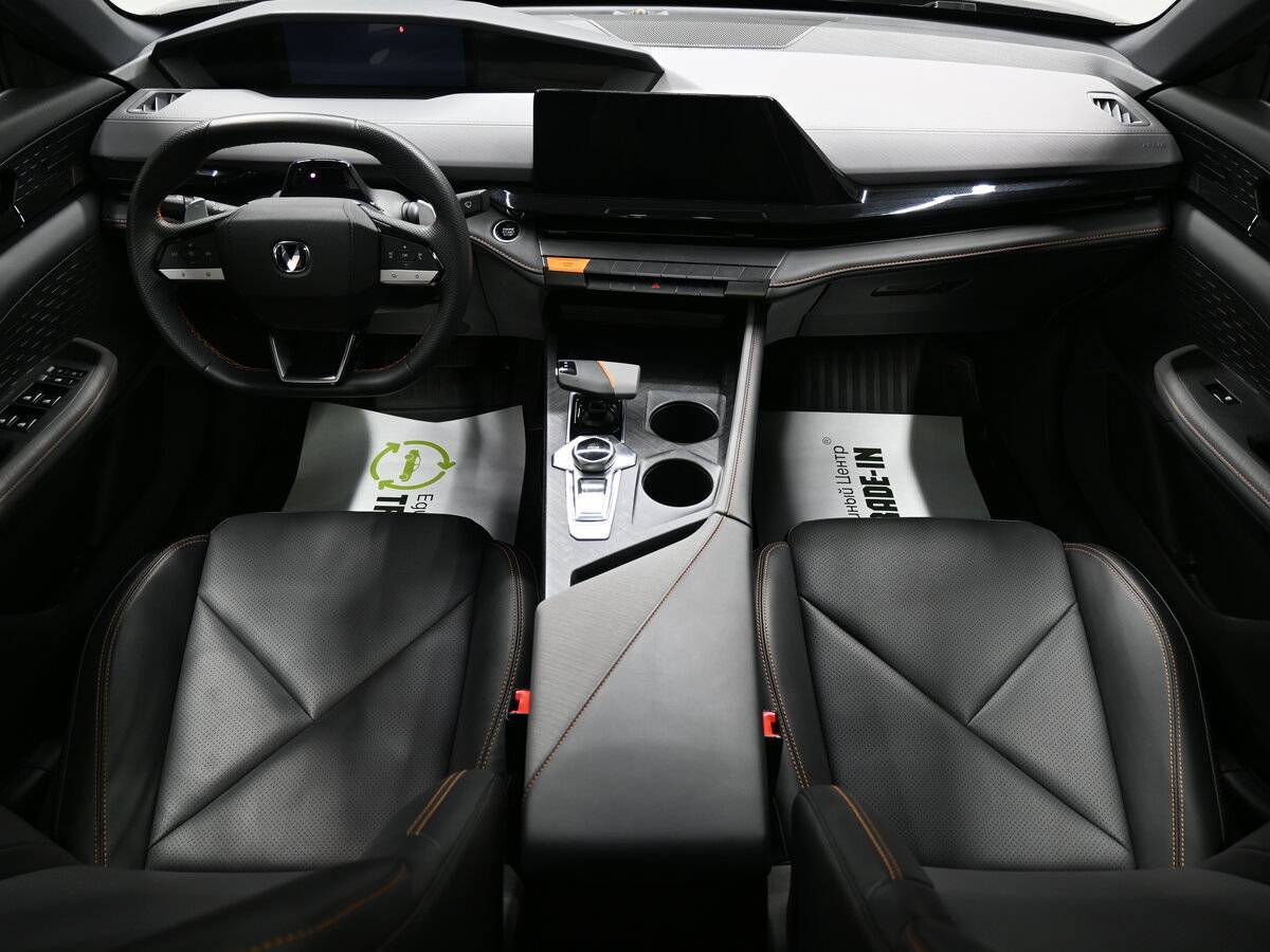 Changan UNI-V, 2023 Фото №10