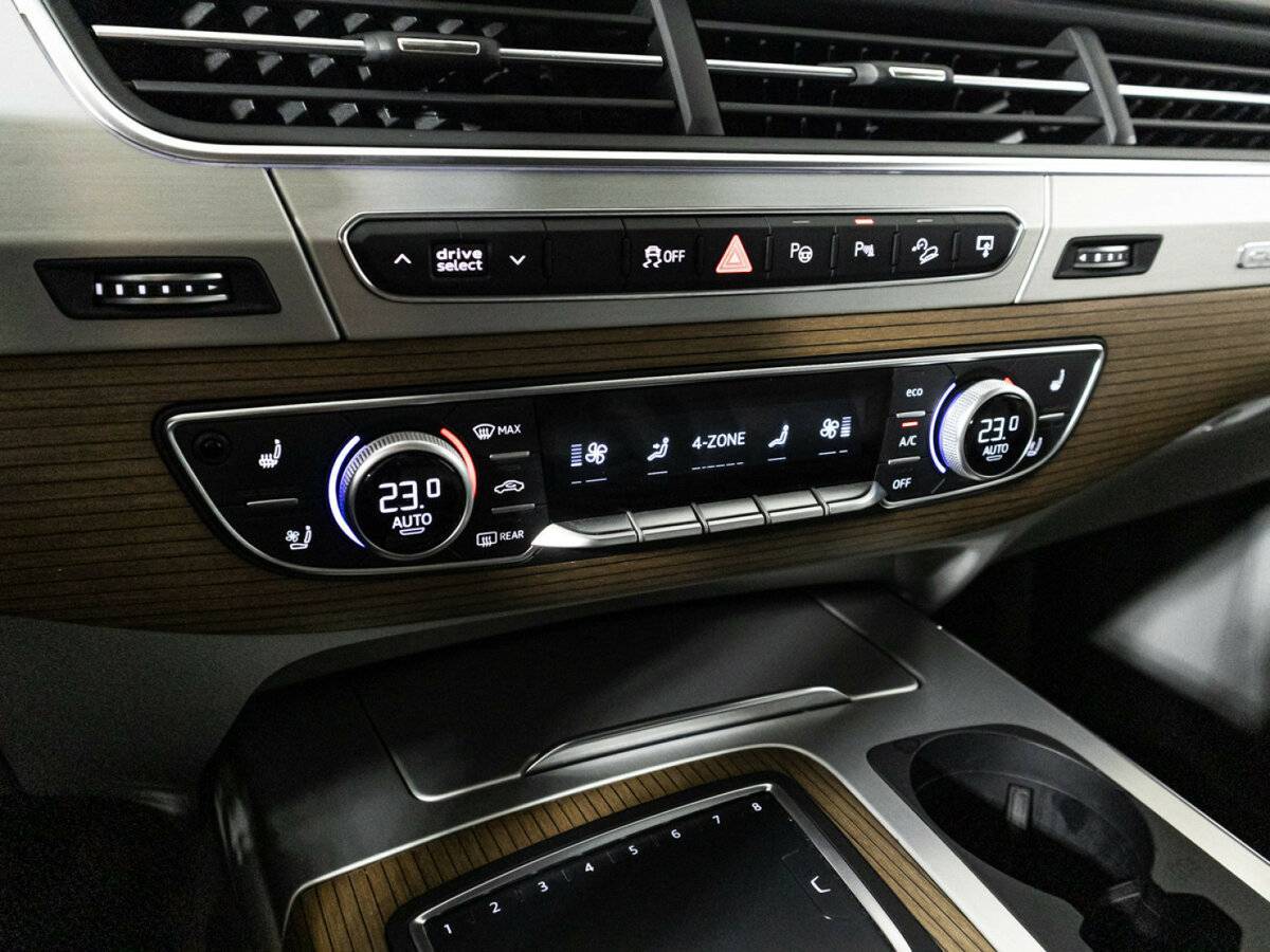 Audi Q7, 2017 Фото №18