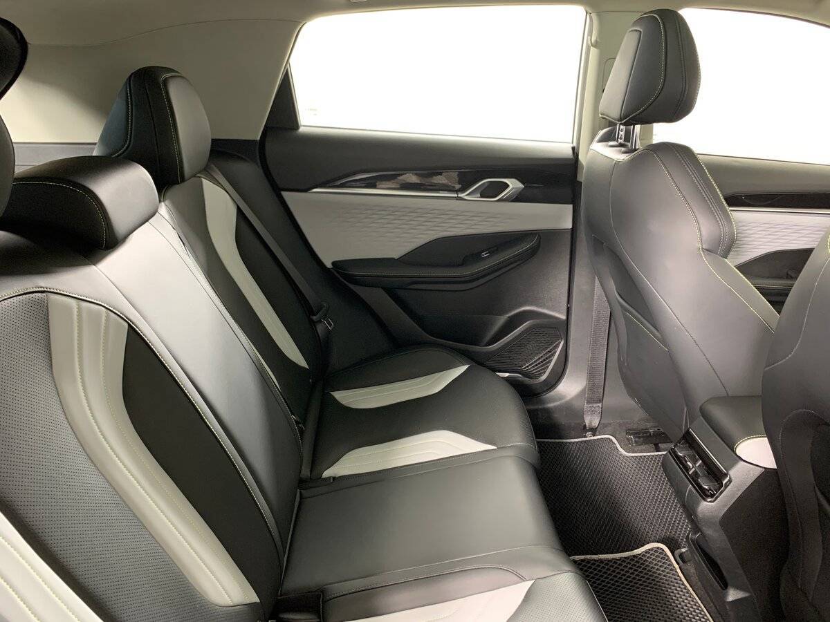 Geely Binyue Cool, 2023 Фото №18