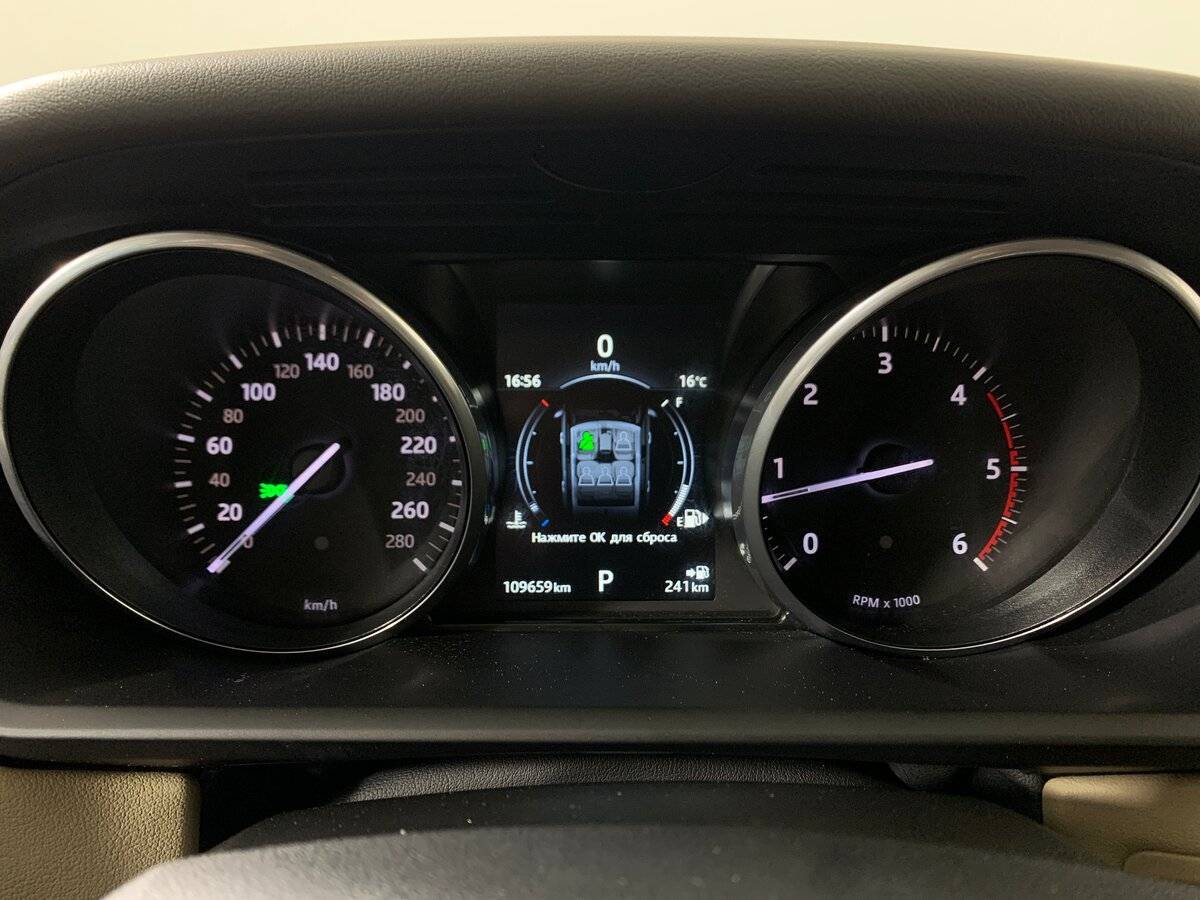 Land Rover Range Rover Sport, 2016 Фото №15