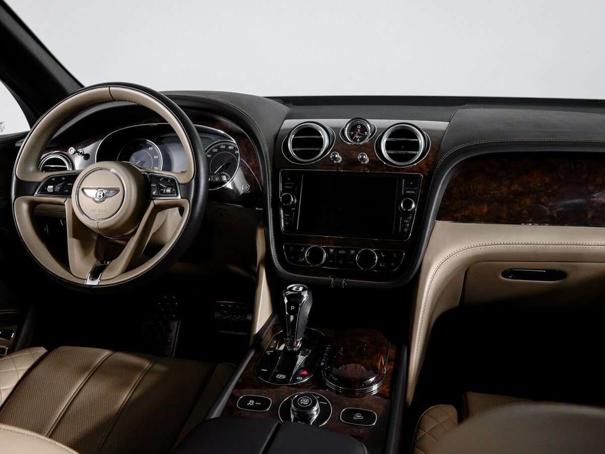 Bentley Bentayga, 2016 Фото №12