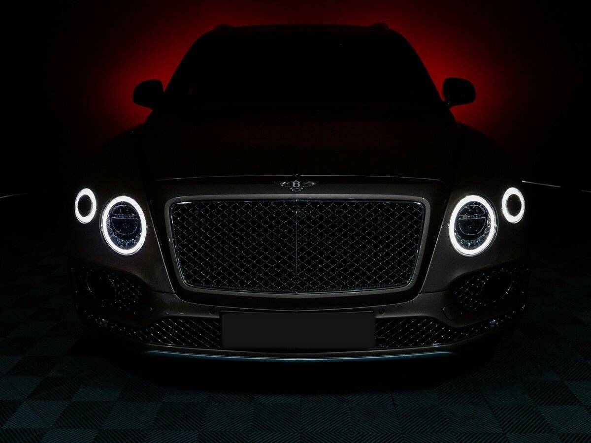 Bentley Bentayga, 2016 Фото №35