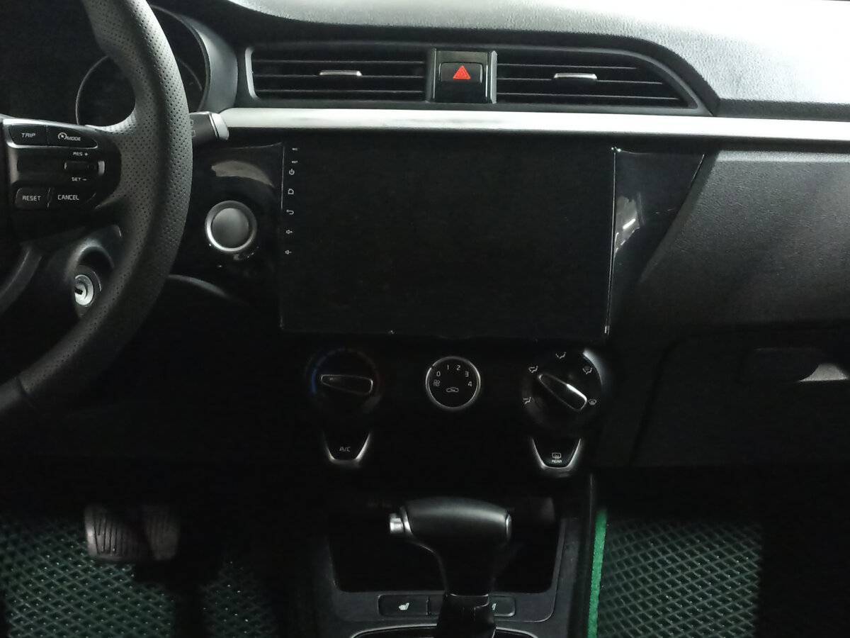 Kia Rio X-Line, 2019 Фото №15