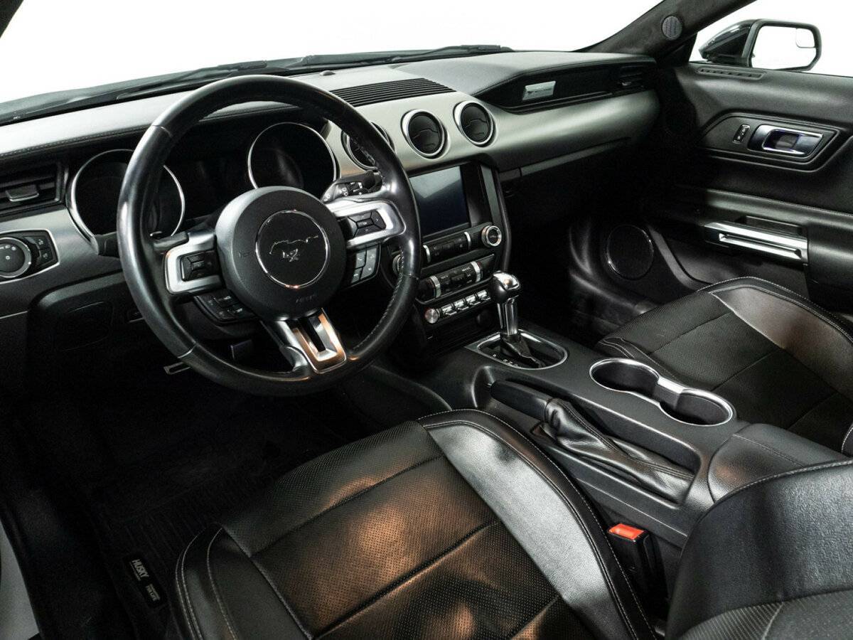Ford Mustang, 2018 Фото №11