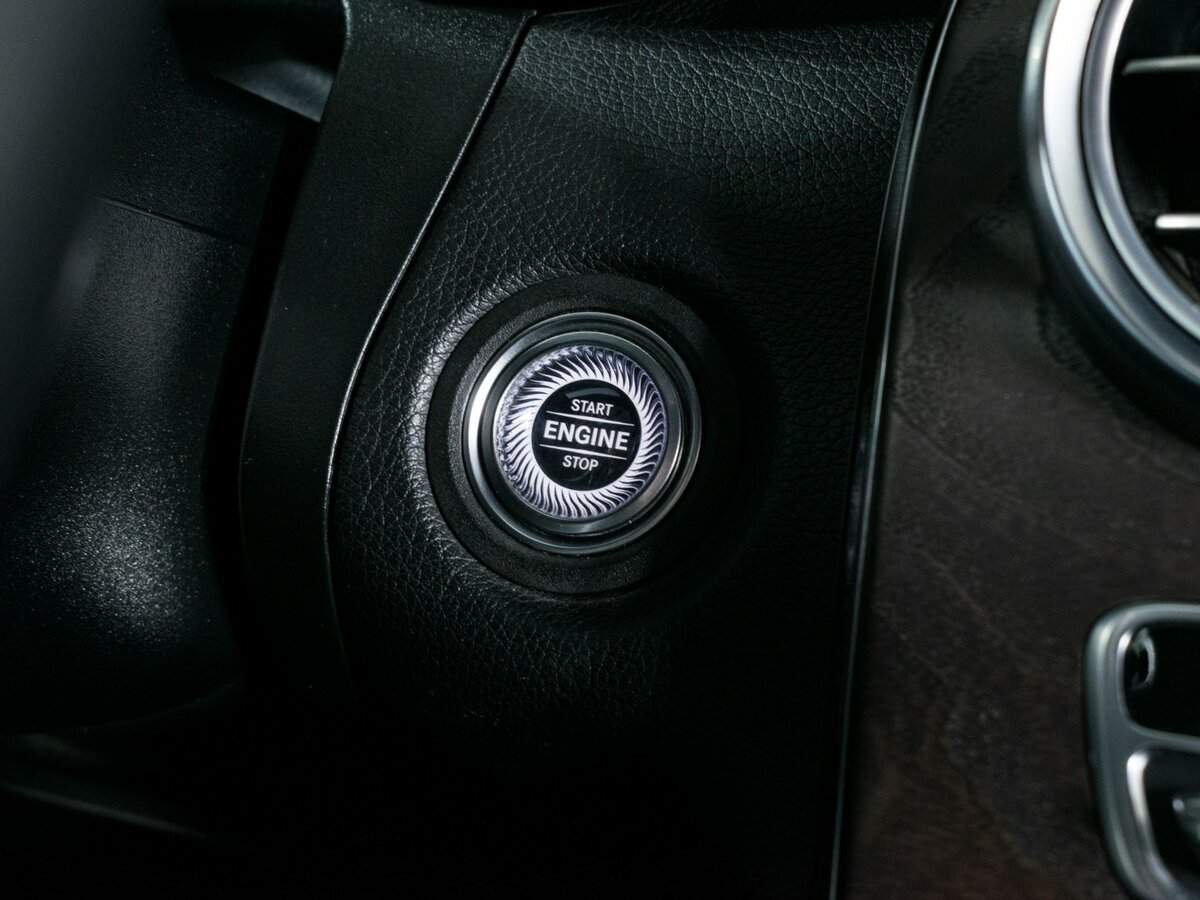 Mercedes-Benz GLC 300 d, 2020 Фото №16