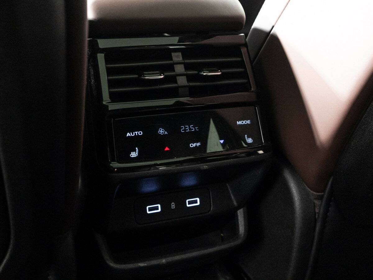 Geely Monjaro, 2023 Фото №26