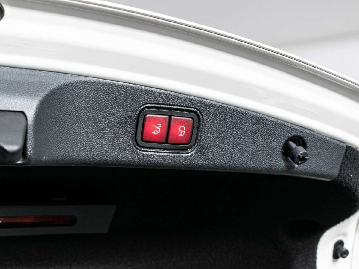 Mercedes-Benz E-Класс 200, 2017 Фото №10