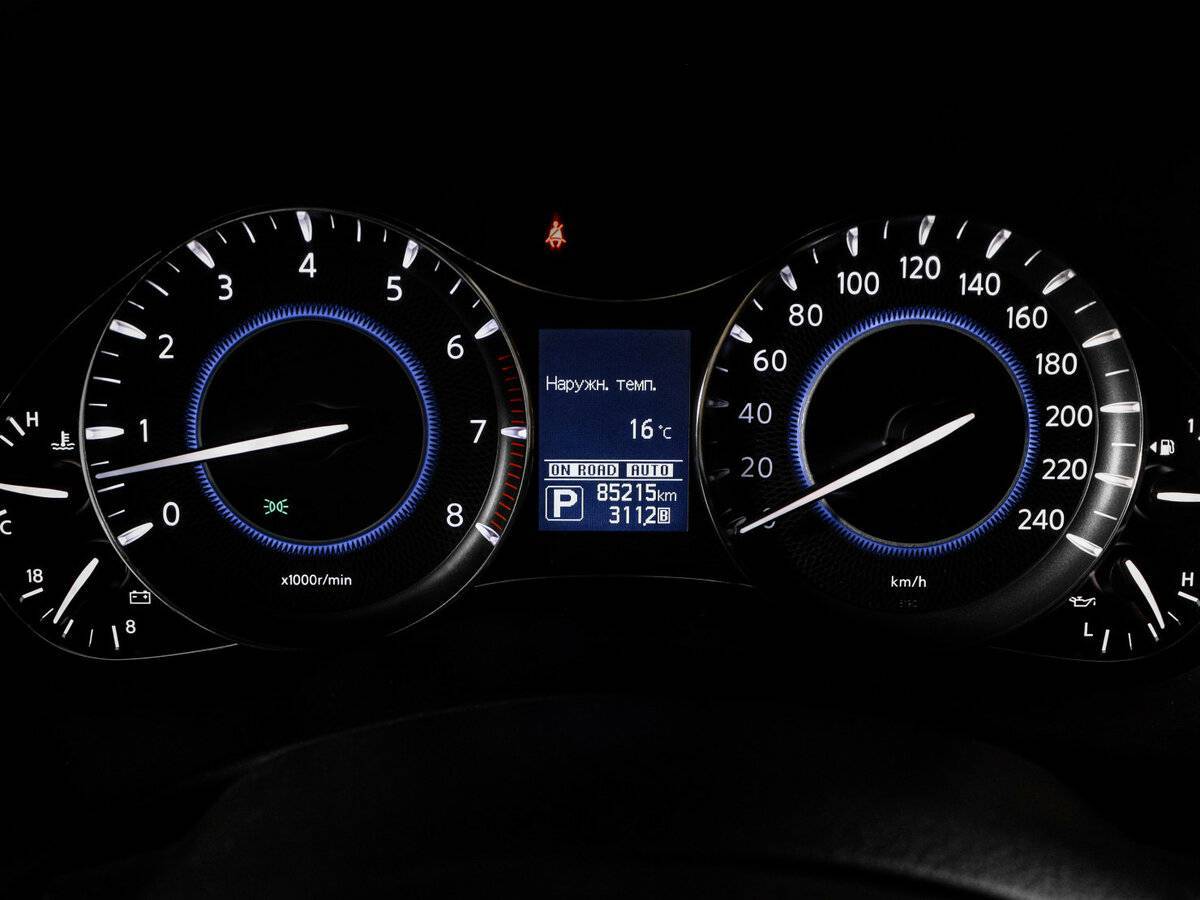 Infiniti QX80, 2018 Фото №11