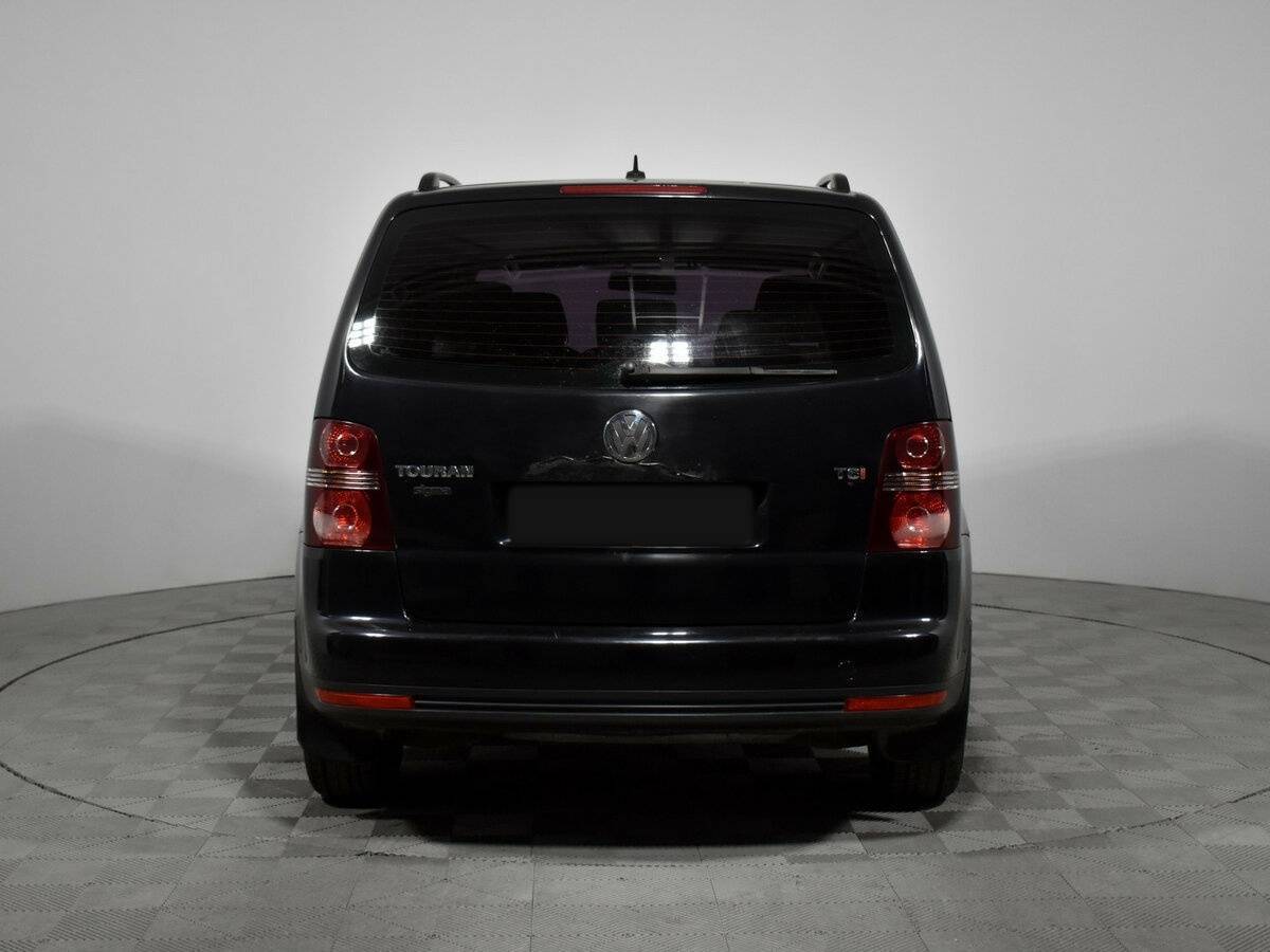 Volkswagen Touran, 2010 - 215 585 км. | Фото №6