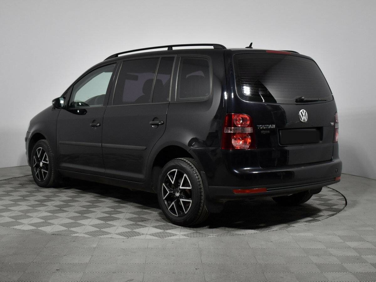 Volkswagen Touran, 2010 - 215 585 км. | Фото №7