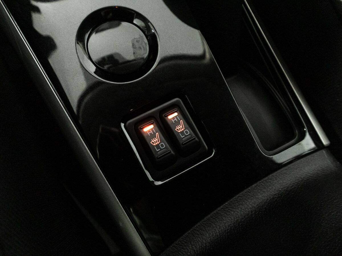 Mitsubishi Outlander, 2022 Фото №17