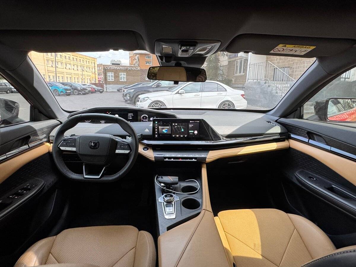 Changan UNI-V, 2022 Фото №9