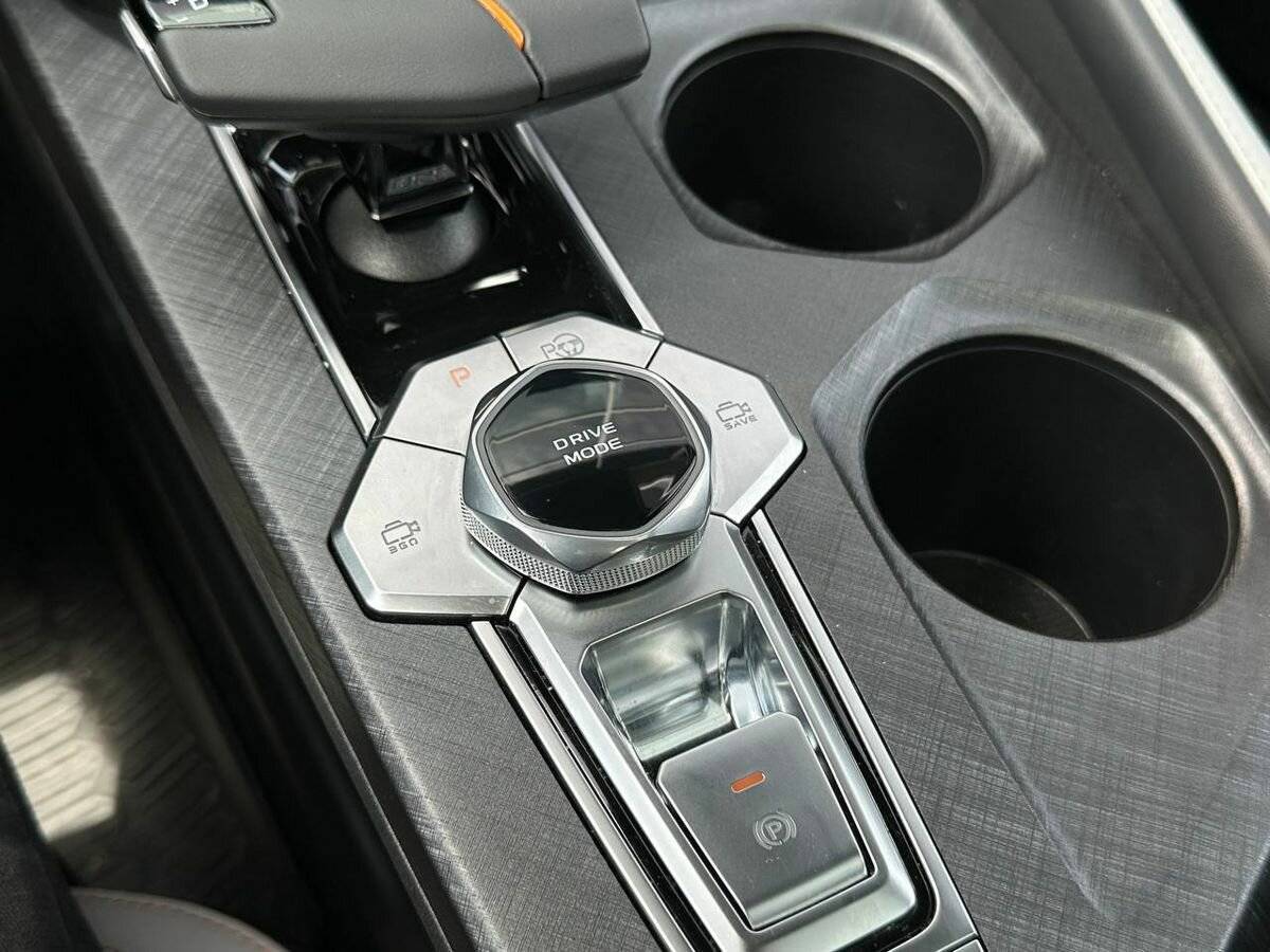 Changan UNI-V, 2024 Фото №15