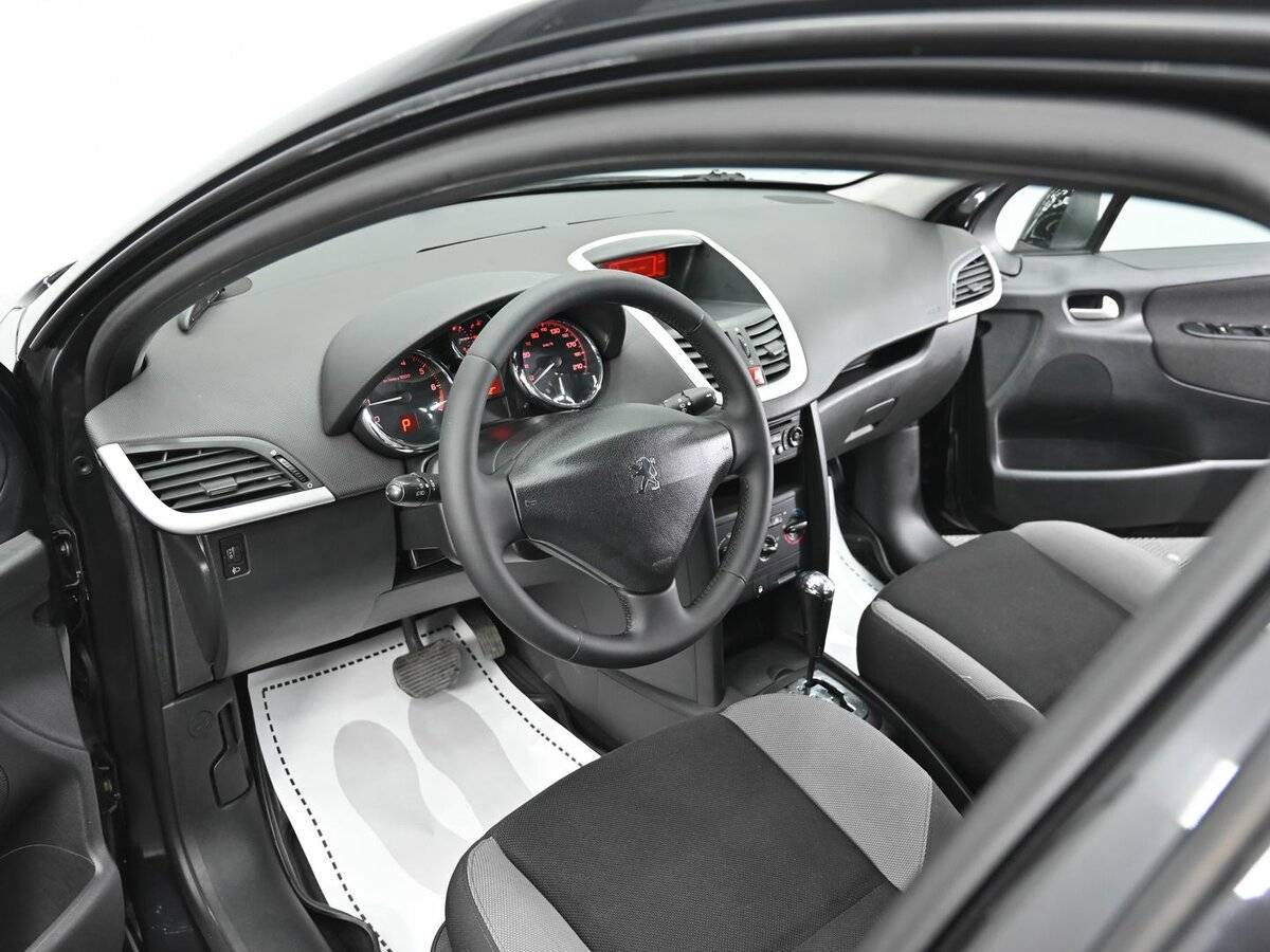 Peugeot 207, 2008 Фото №9
