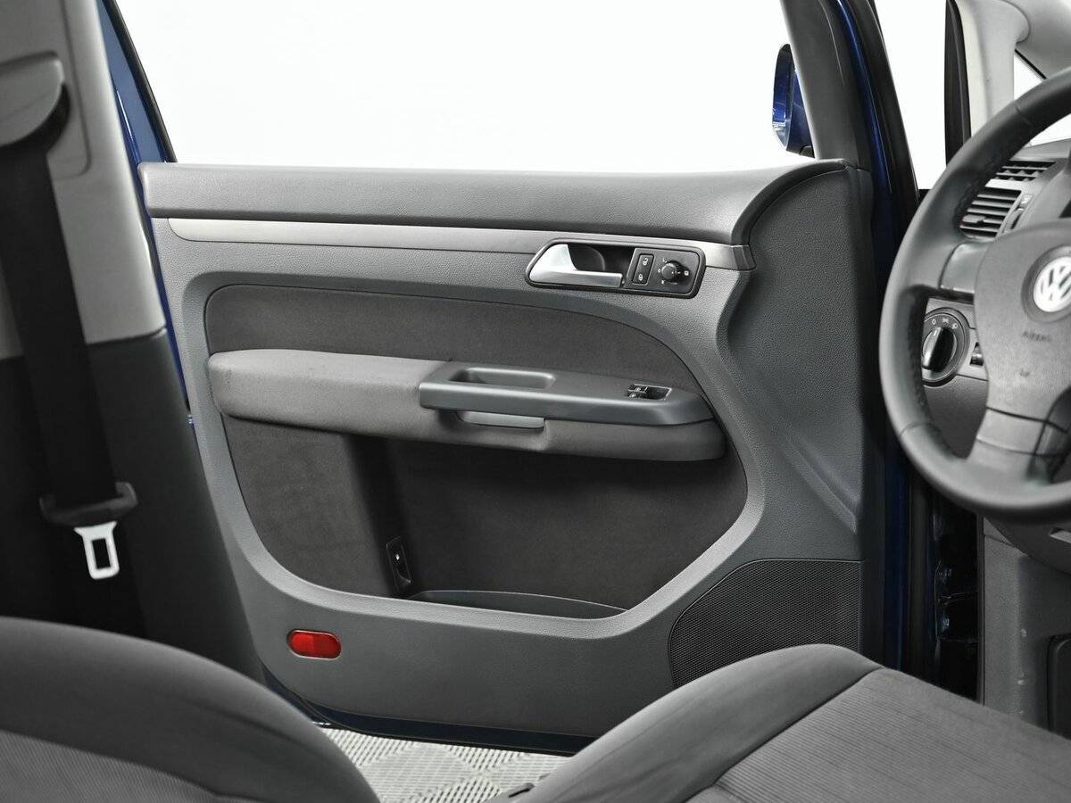 Volkswagen Touran, 2007 - 196 000 км. | Фото №7