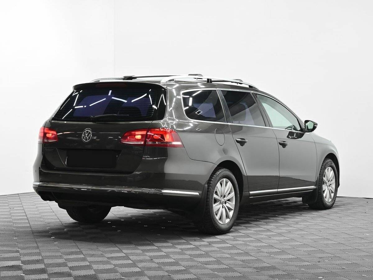 Volkswagen Passat, 2012 - 121 000 км. | Фото №4
