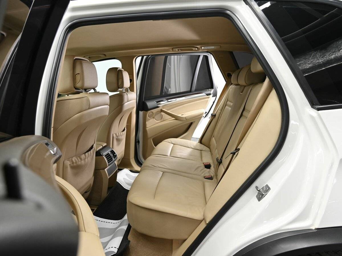 BMW X5 35i, 2012 Фото №16