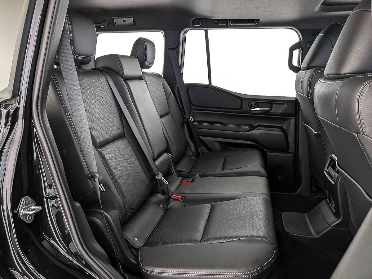 Toyota Land Cruiser Prado, 2024 Фото №12