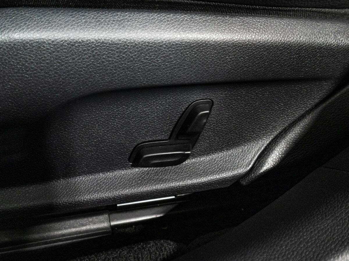 Mercedes-Benz E-Класс 300, 2017 Фото №17