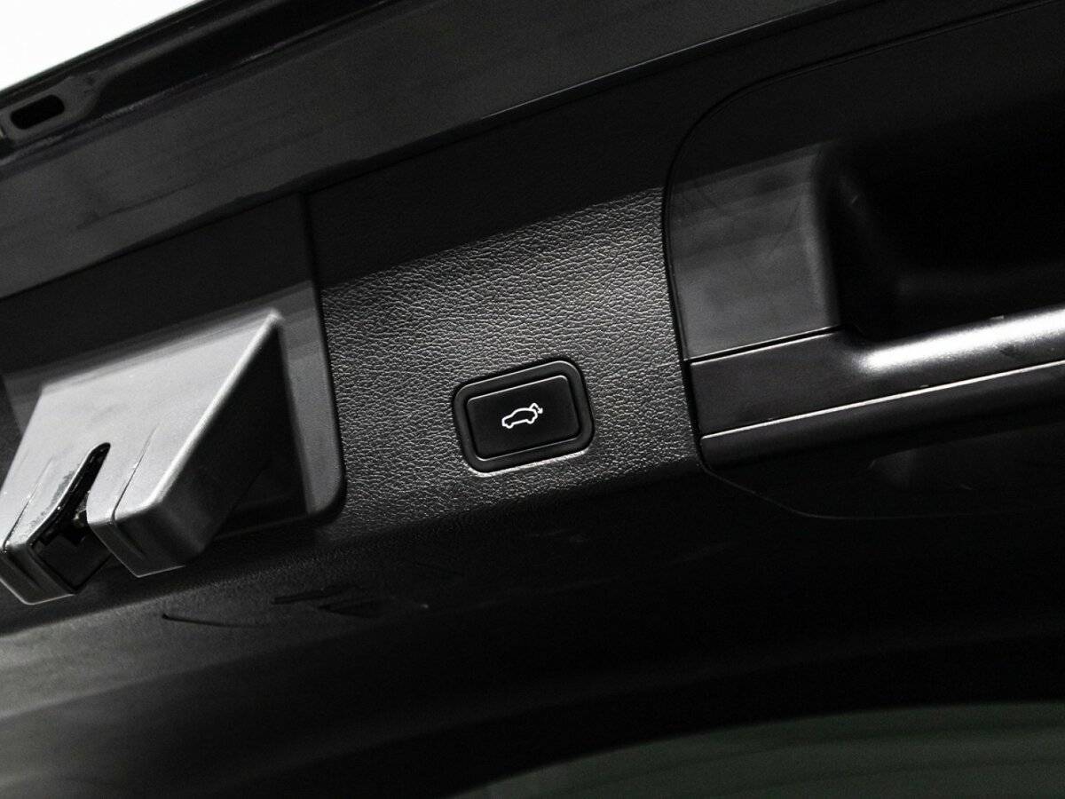 Geely Tugella, 2023 Фото №16