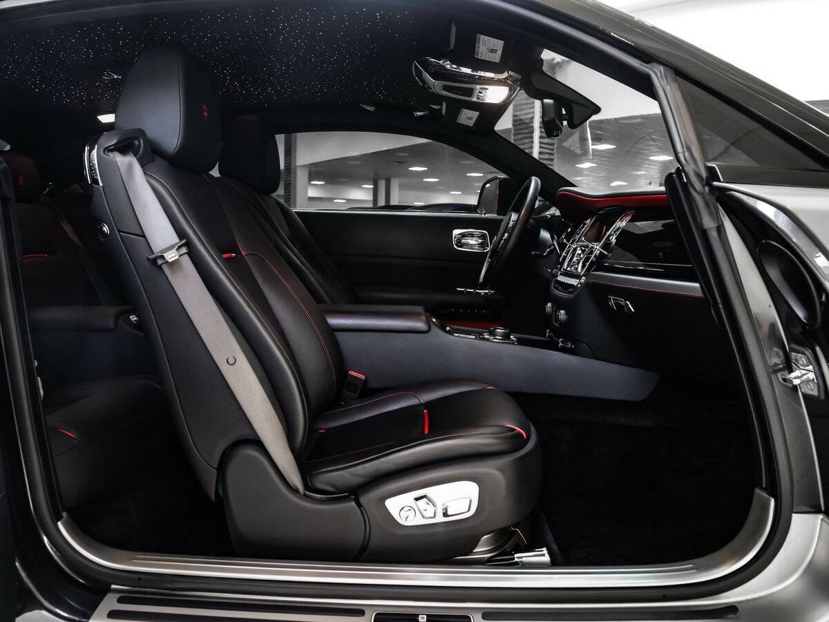 Rolls-Royce Wraith, 2018 Фото №32