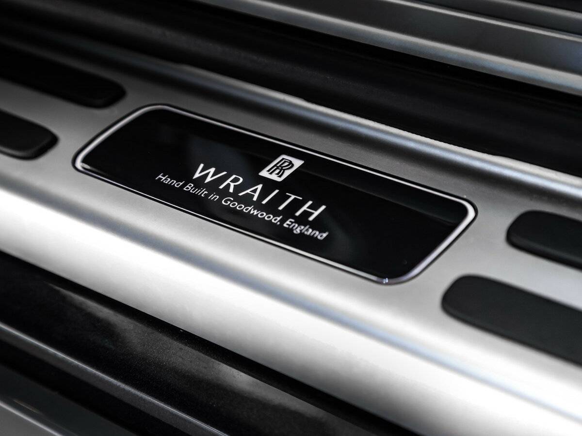 Rolls-Royce Wraith, 2018 Фото №35
