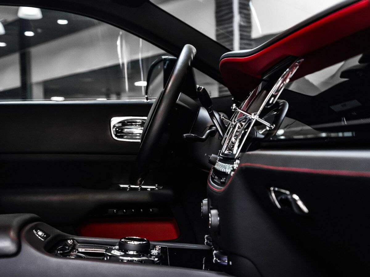 Rolls-Royce Wraith, 2018 Фото №36