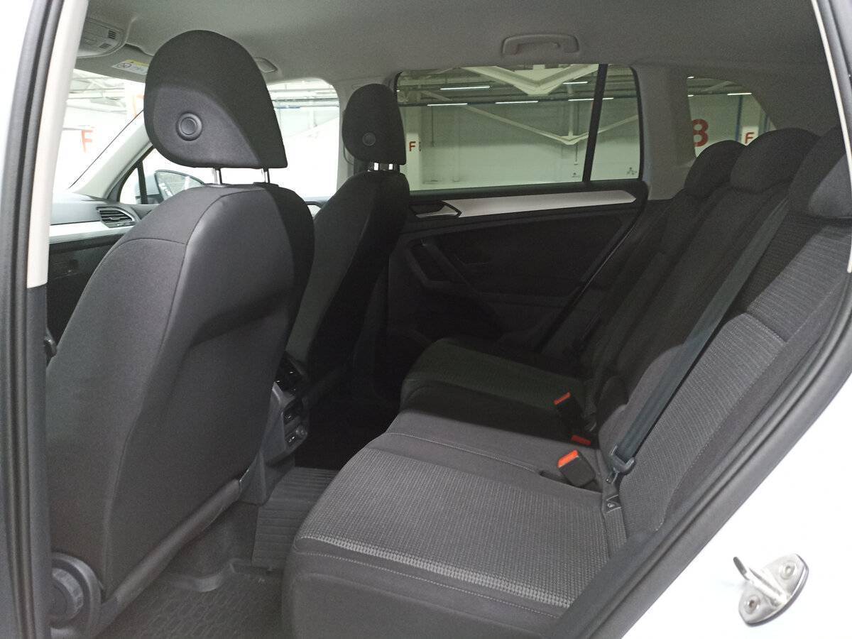 Volkswagen Tiguan, 2019 Фото №12