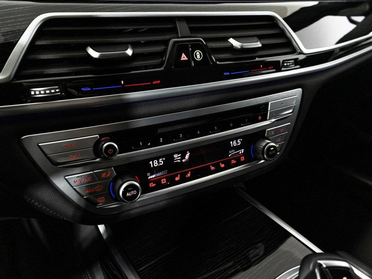 BMW 7 серии 730d xDrive, 2020 Фото №21