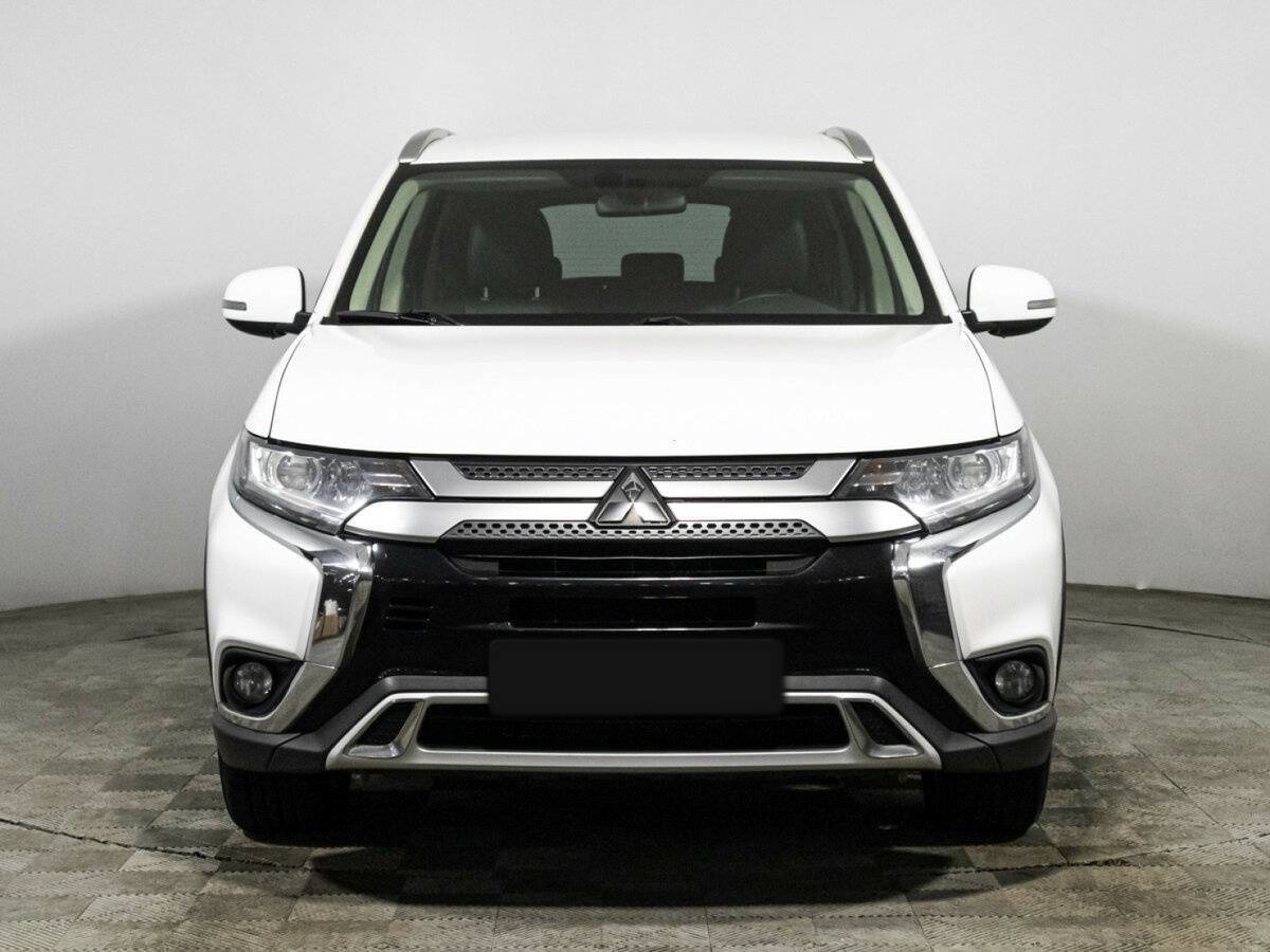 Mitsubishi Outlander, 2020 - 110 000 км. | Фото №2