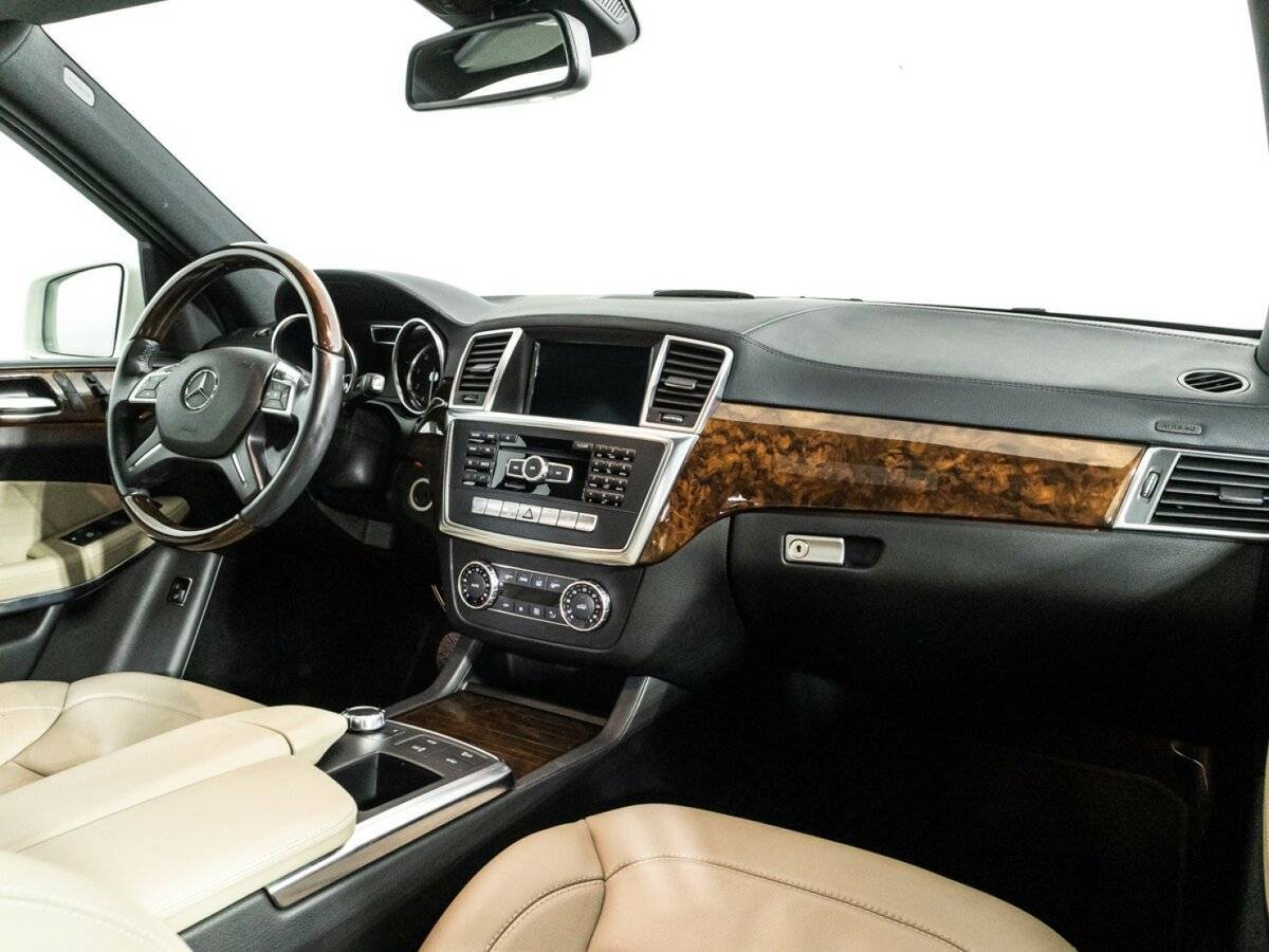 Mercedes-Benz GL-Класс 400, 2014 Фото №9