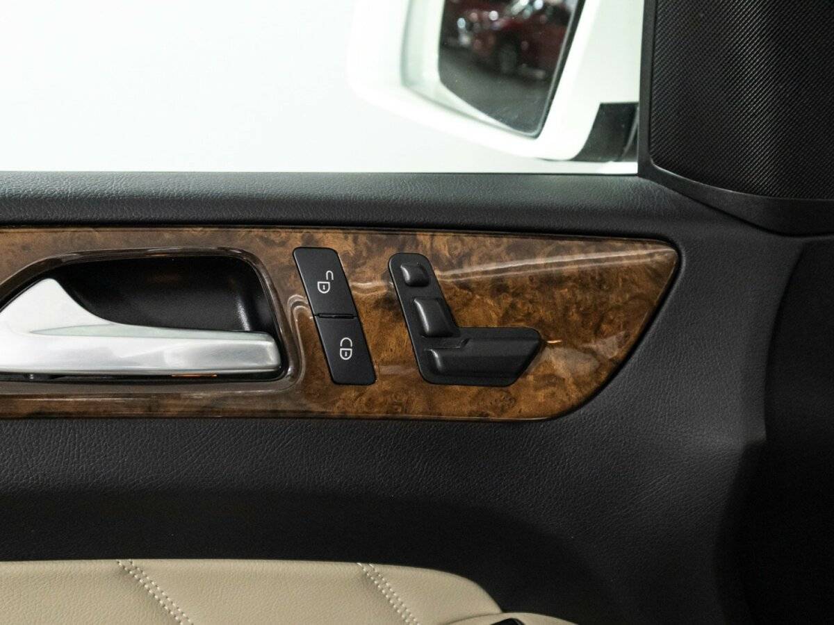 Mercedes-Benz GL-Класс 400, 2014 Фото №18