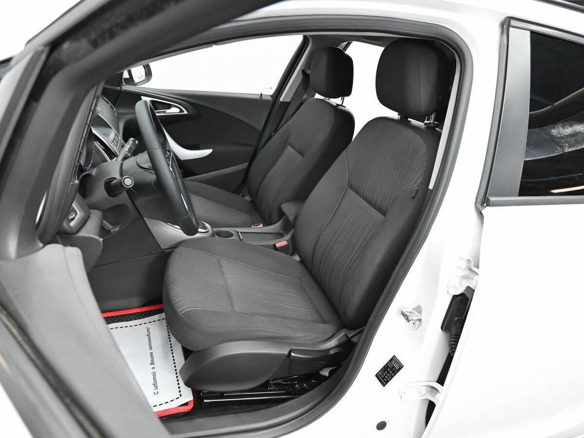 Opel Astra, 2012 - 162 000 км. | Фото №6