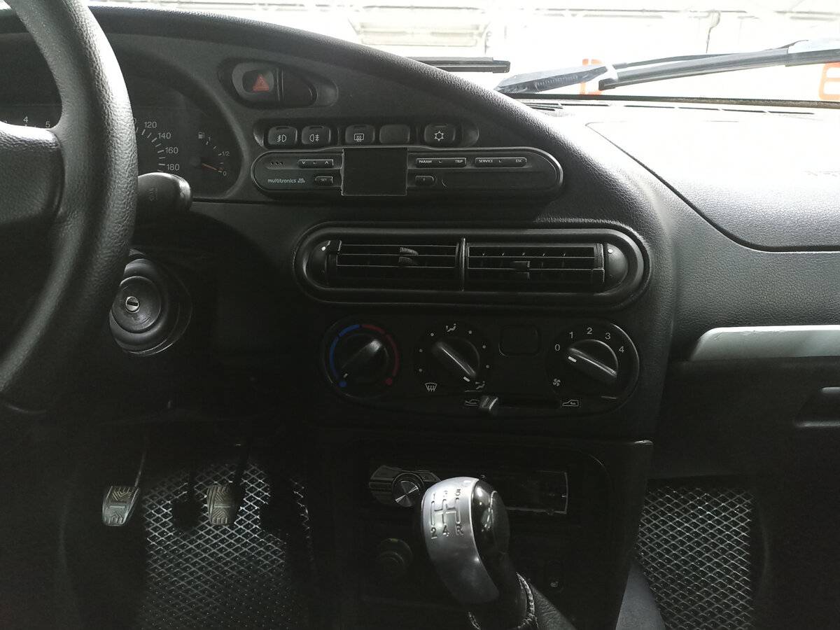 Chevrolet Niva, 2012 Фото №15