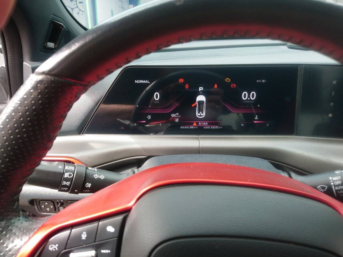 Changan UNI-T, 2020 Фото №10