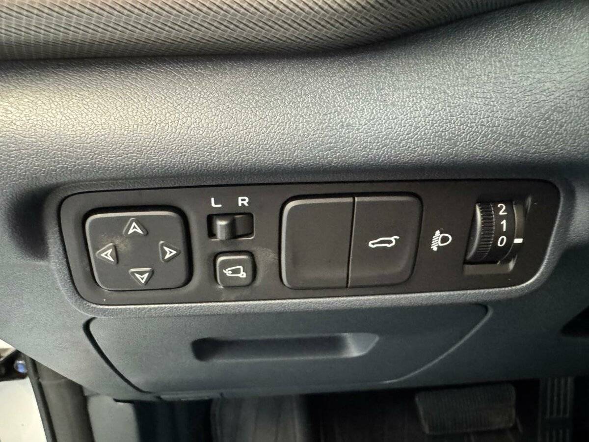 Changan UNI-T, 2024 Фото №24