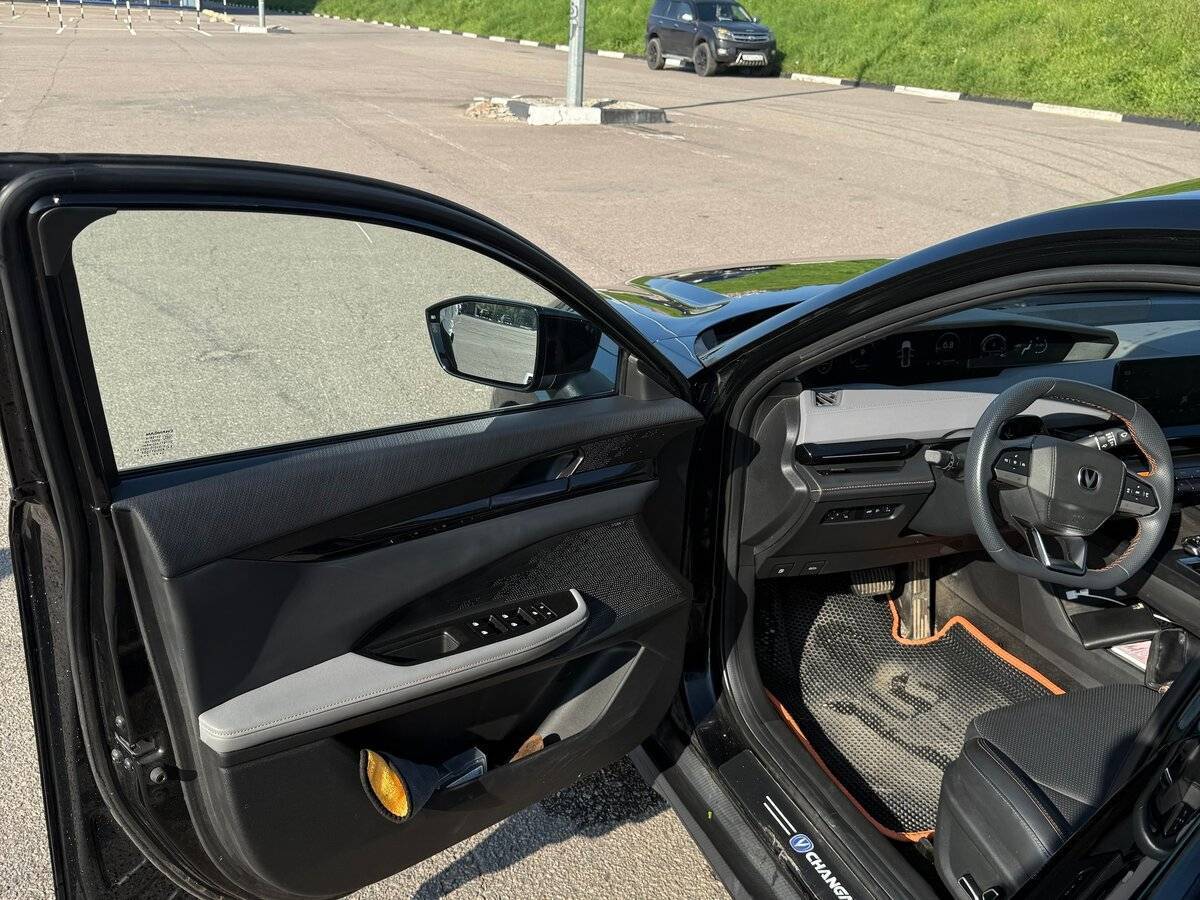 Changan UNI-V, 2023 Фото №11